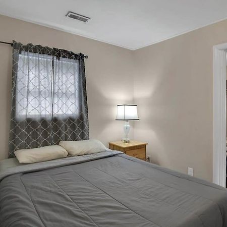 Small 2br East Knox apartment Pet friendly Knoxville Exteriör bild