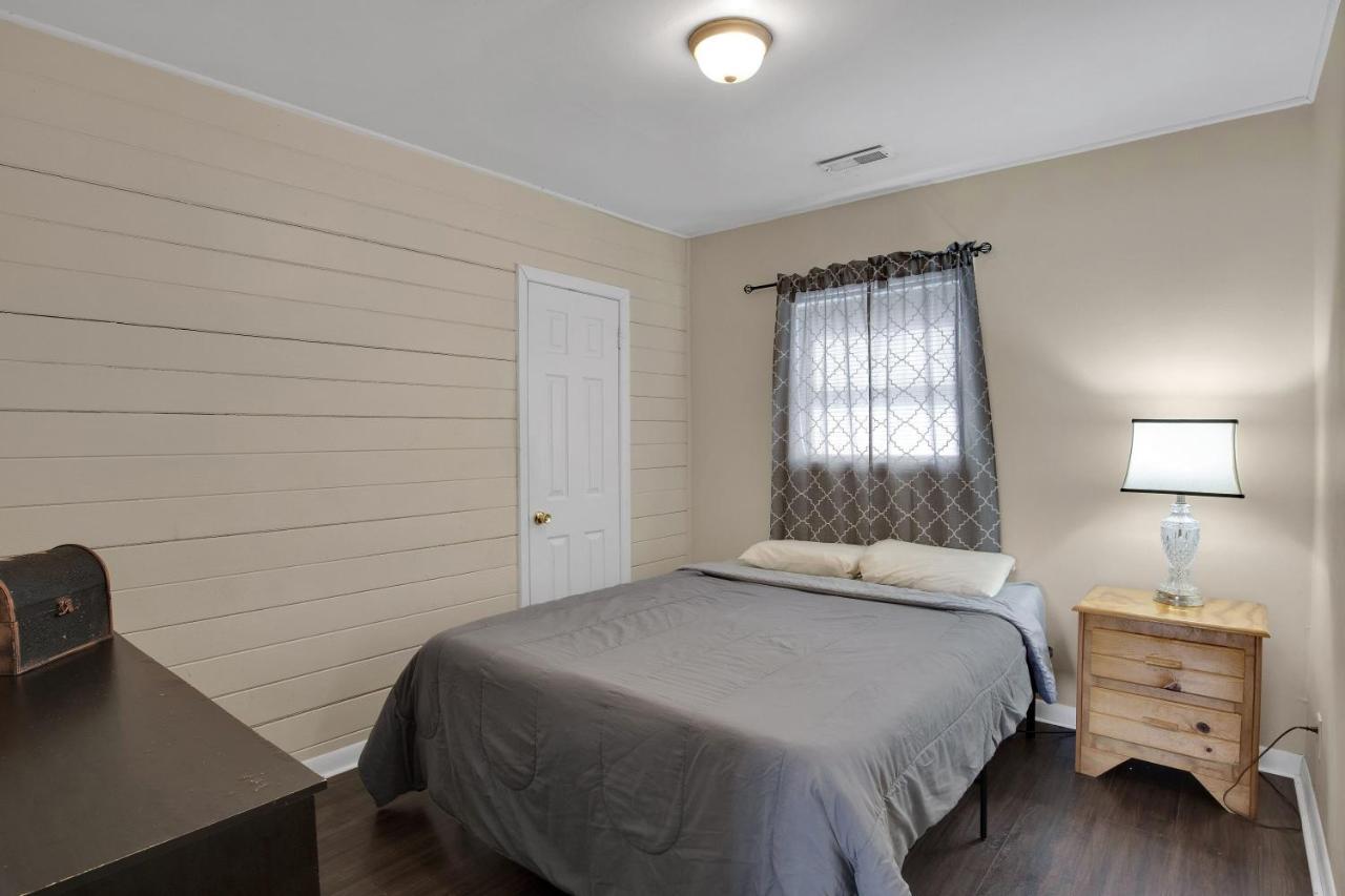 Small 2br East Knox apartment Pet friendly Knoxville Exteriör bild