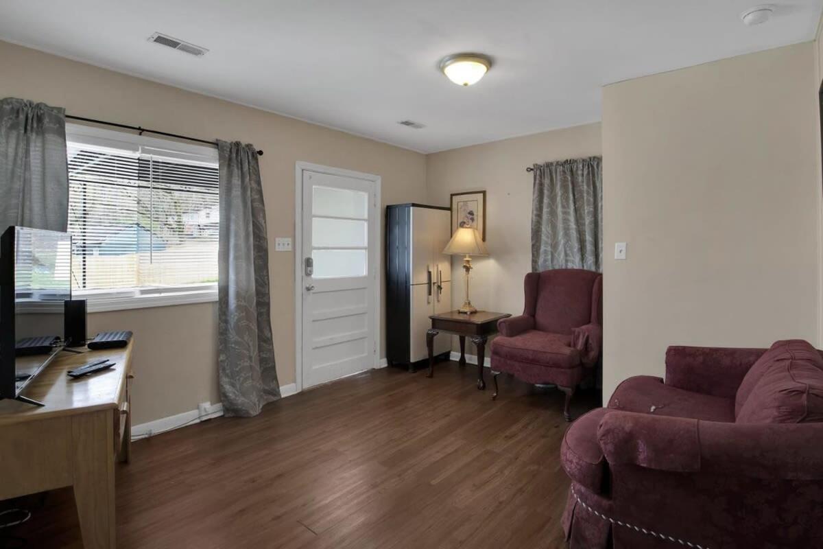 Small 2br East Knox apartment Pet friendly Knoxville Exteriör bild